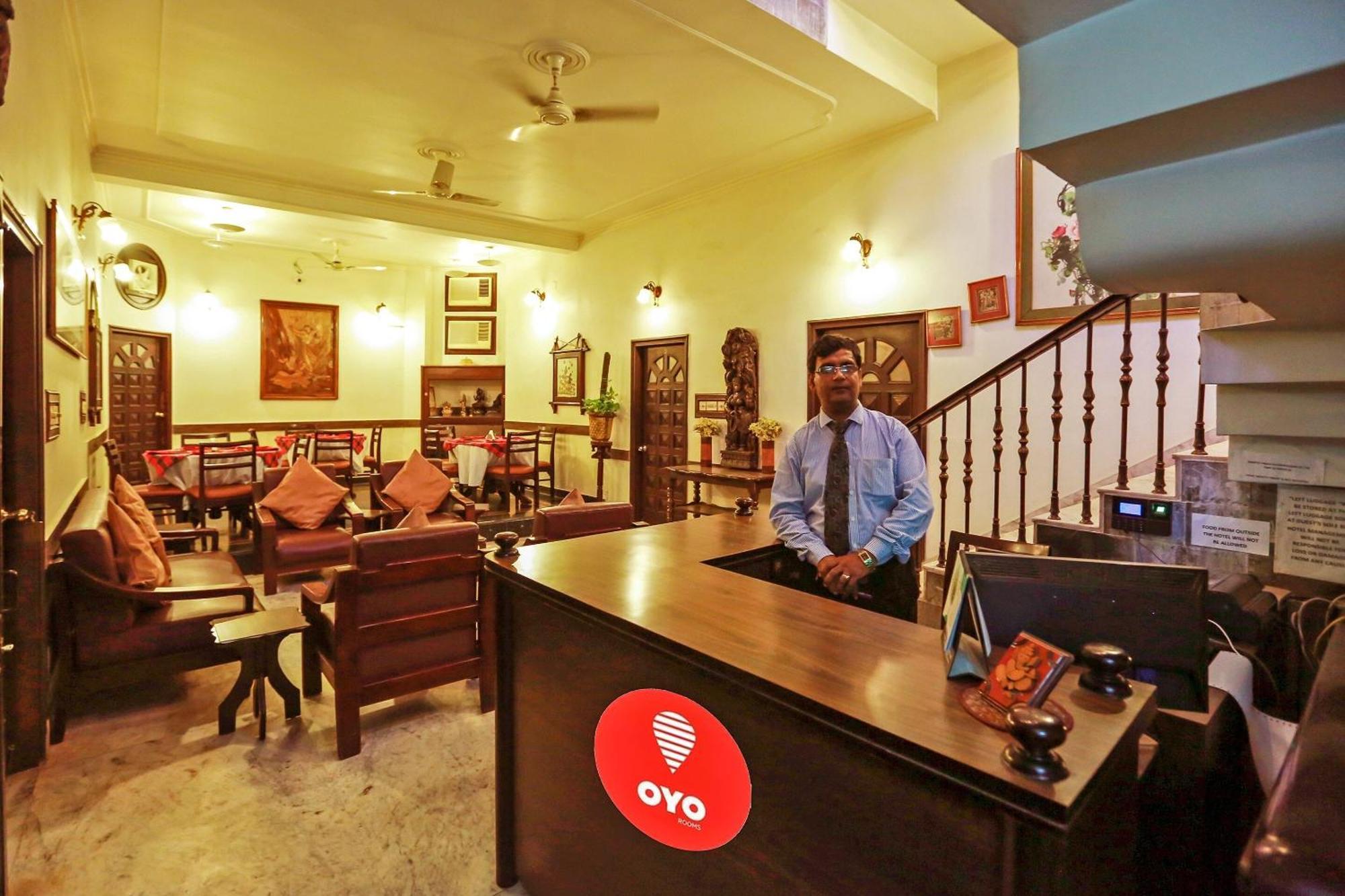 Oyo 8844 Meadows Inn Chinhat 外观 照片